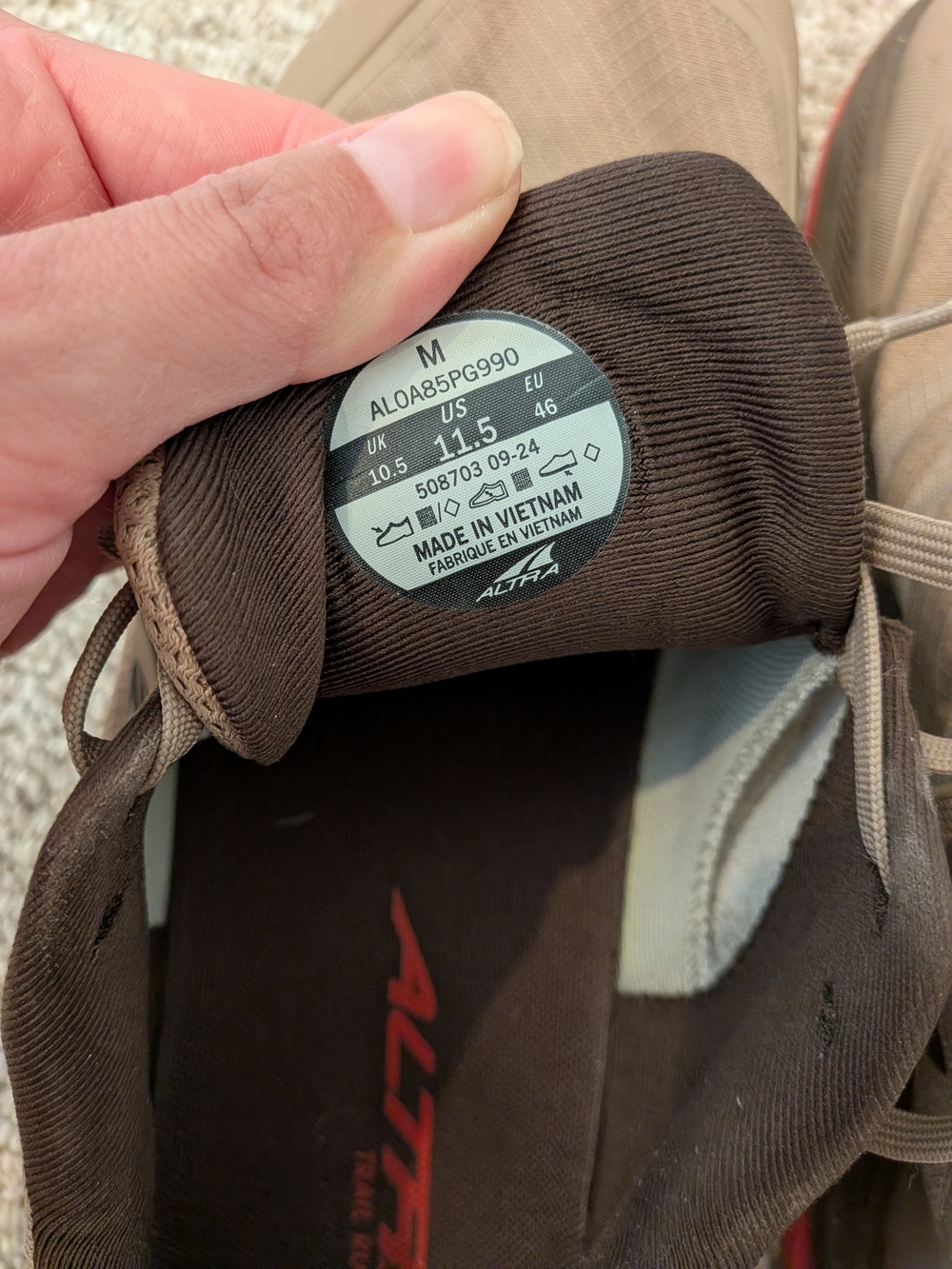 Men's Altra Lone Peak 9 Shoes - Picture 10 of 10